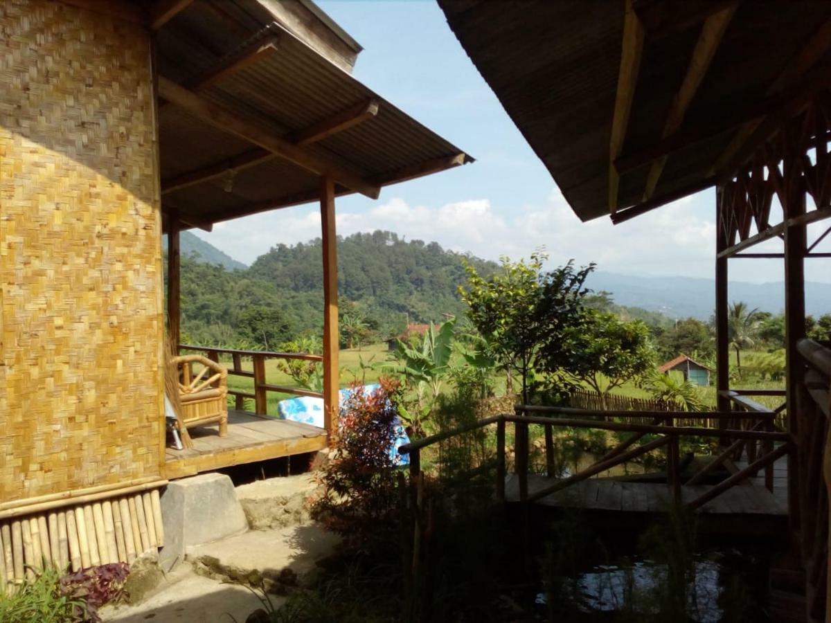 De Salak Homestay Bogor Esterno foto
