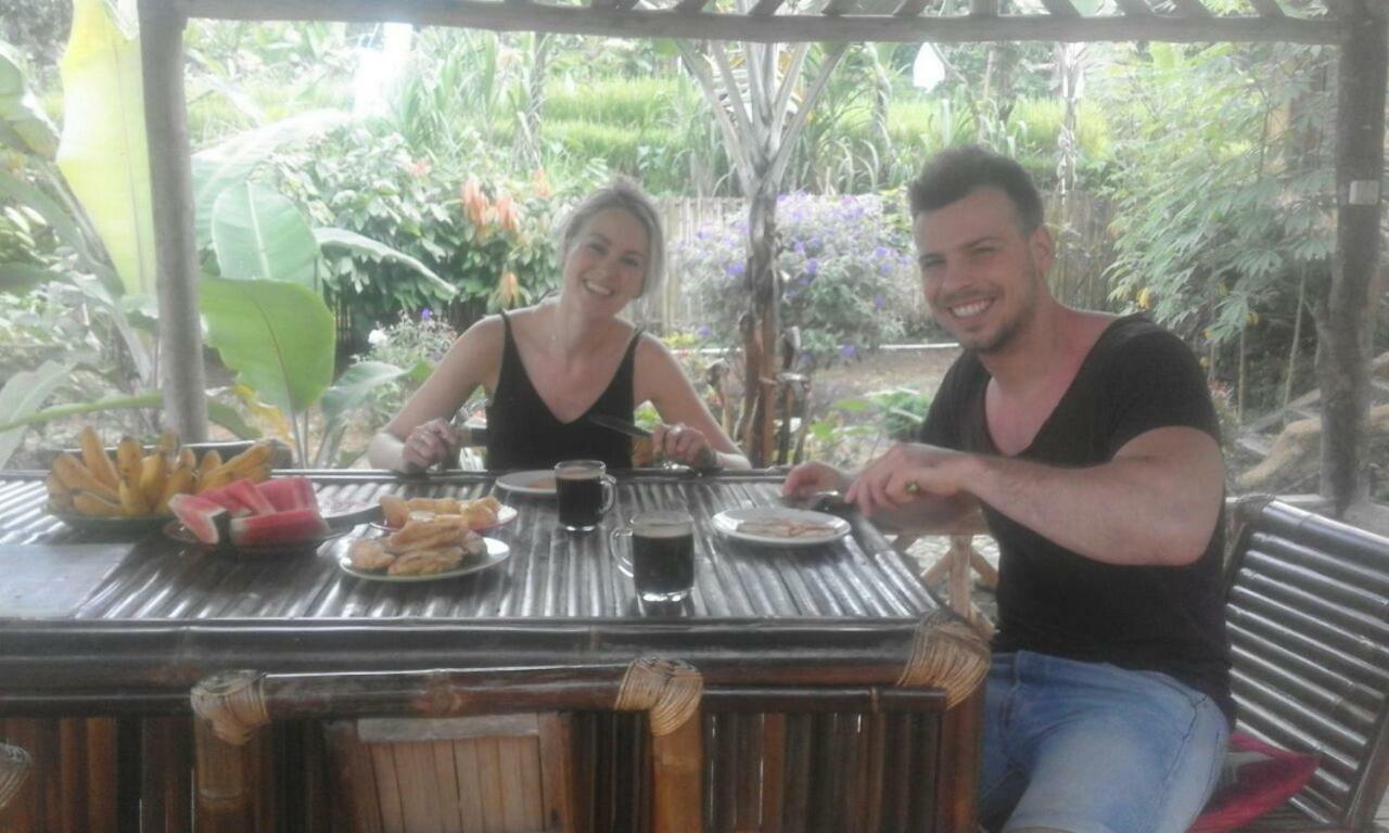 De Salak Homestay Bogor Esterno foto