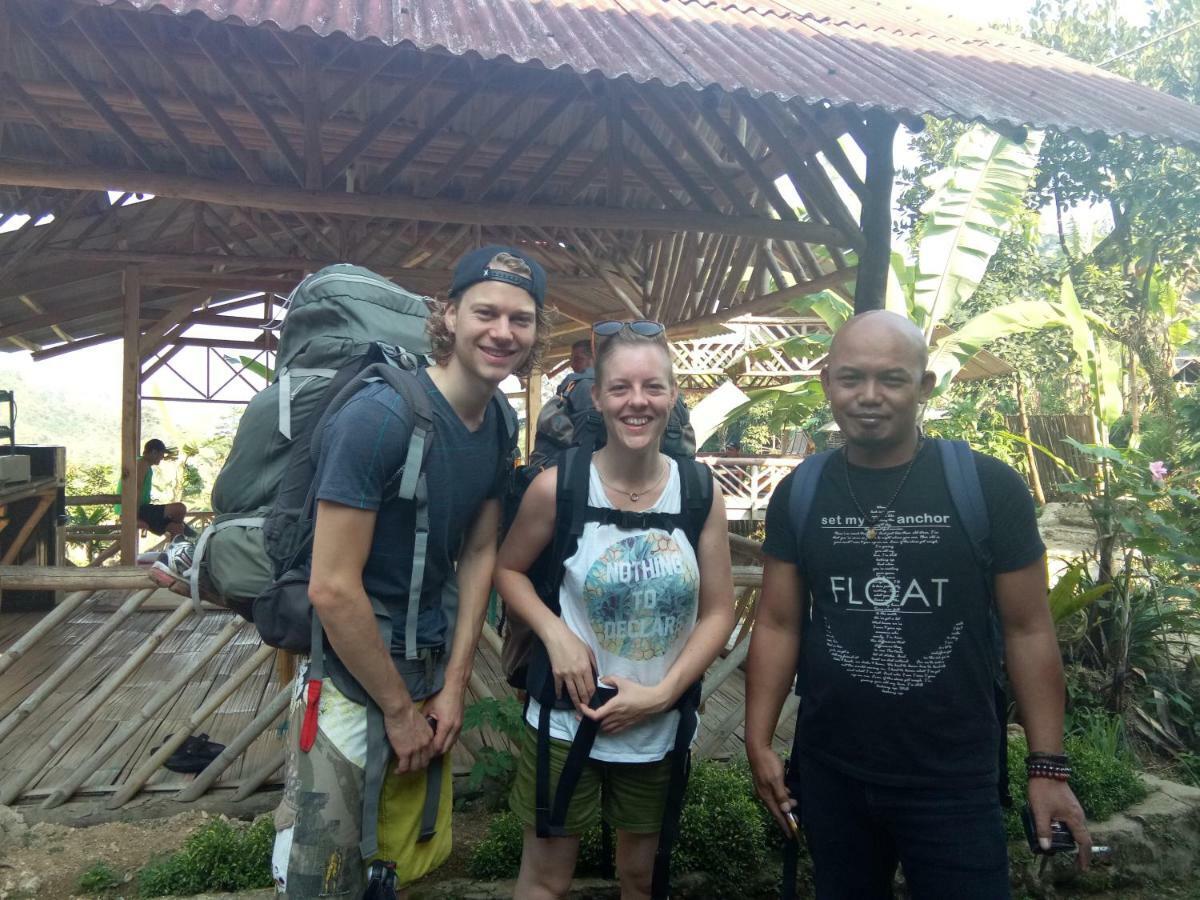 De Salak Homestay Bogor Esterno foto