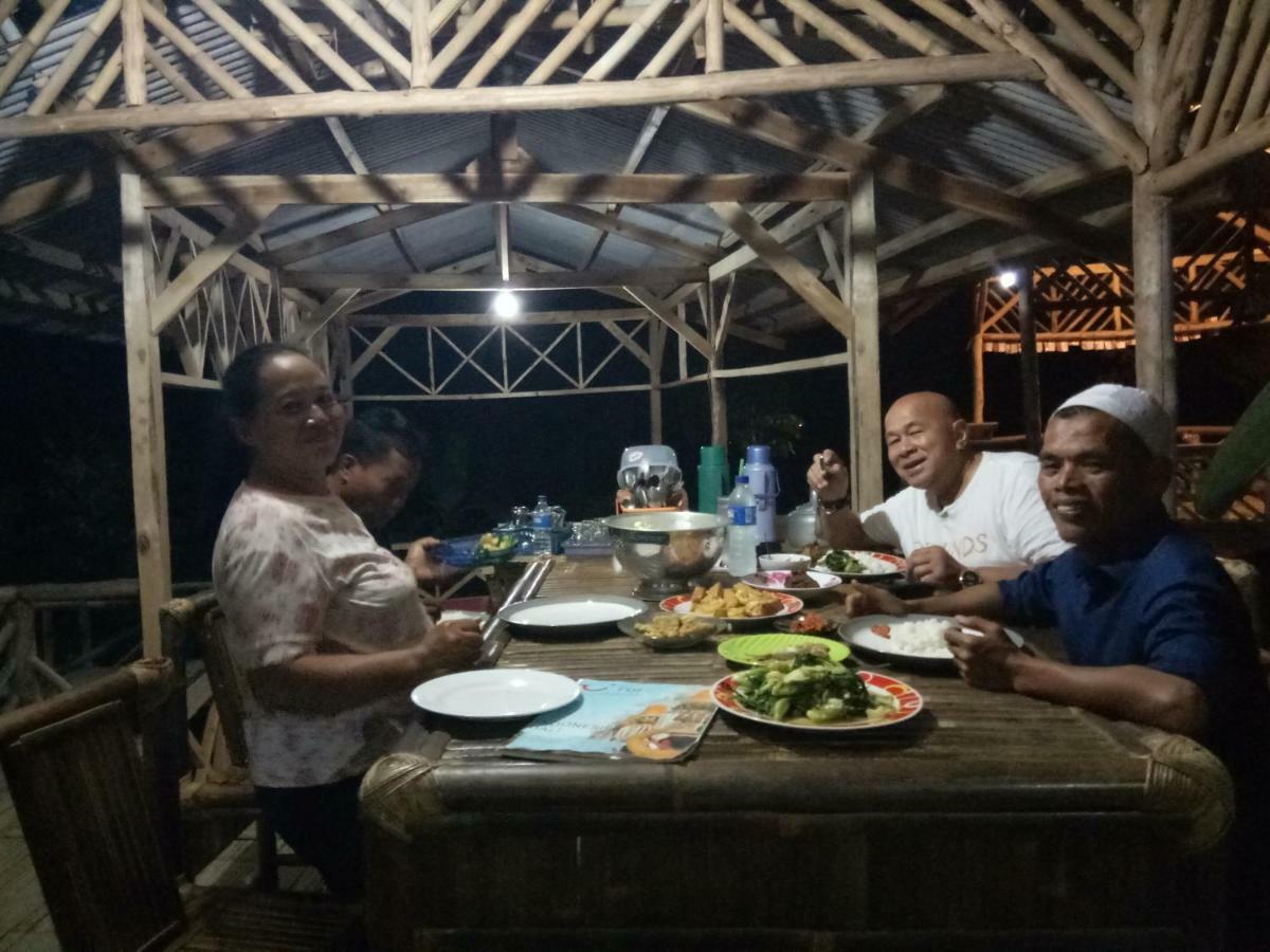 De Salak Homestay Bogor Esterno foto