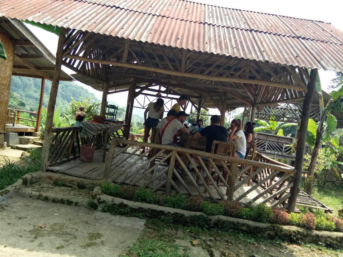 De Salak Homestay Bogor Esterno foto