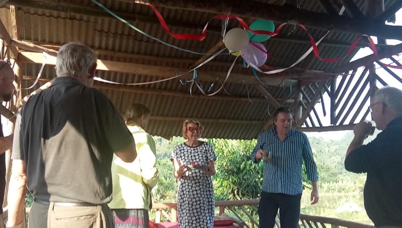 De Salak Homestay Bogor Esterno foto
