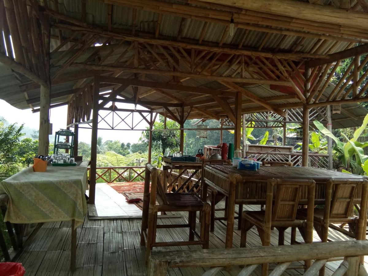 De Salak Homestay Bogor Esterno foto
